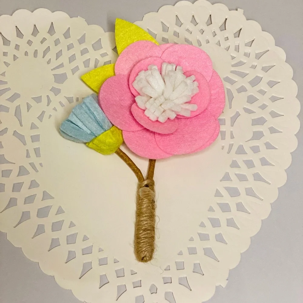 Keepsake Corsage Flower • Felt flower bouquet pin on Homecoming Wedding Shower